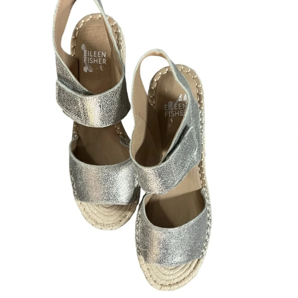 Eileen Fisher NWOT espadrille sandals wedged women size 6 metallic white gold - Picture 2 of 6
